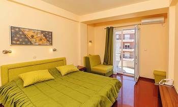 Novi Apartments