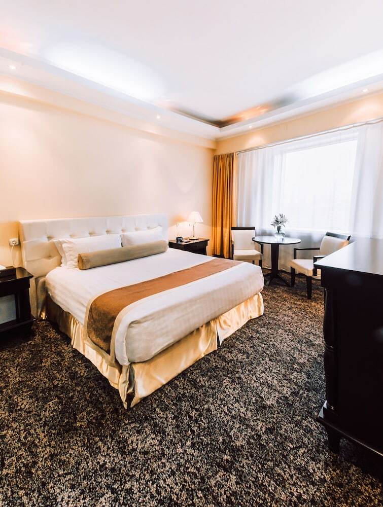Chinggis Khaan Hotel
