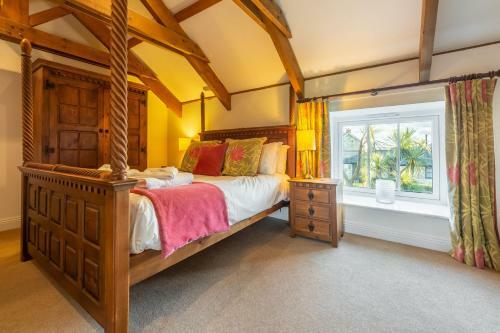 Sunflower Cottage - Gonwin Manor