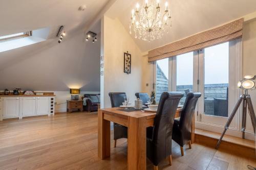 9 Fernhill Penthouse