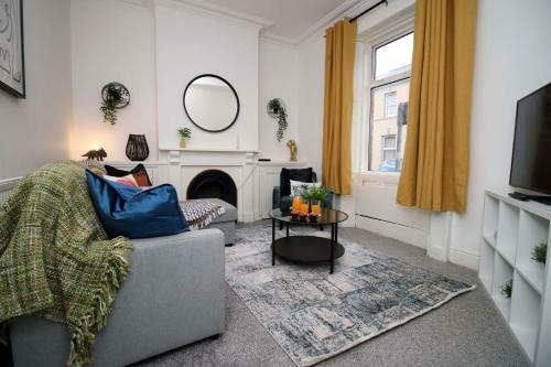 Adamsdown Lodge By Staybc