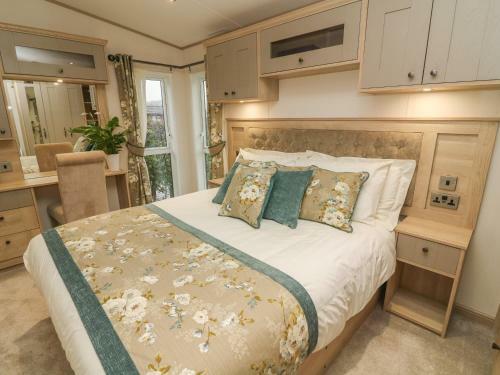 Lancaster Lodge