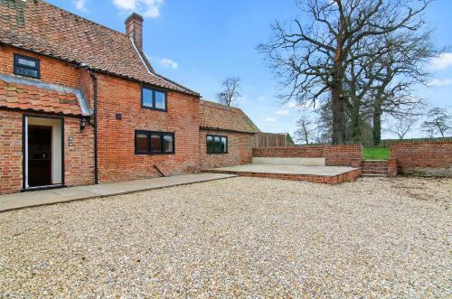 Cosy 2 Bed Cottage Cawston Norwich