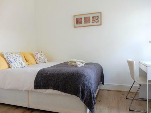 Hostal Double Room, Chatham Dockyard