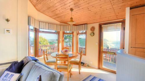 The Lodge @ Clifftop Park