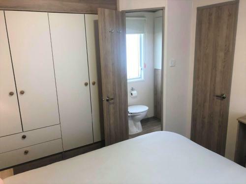 Oak Prestige Holiday Home