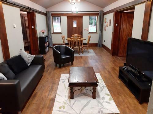 Villa Wyldwood Lodge
