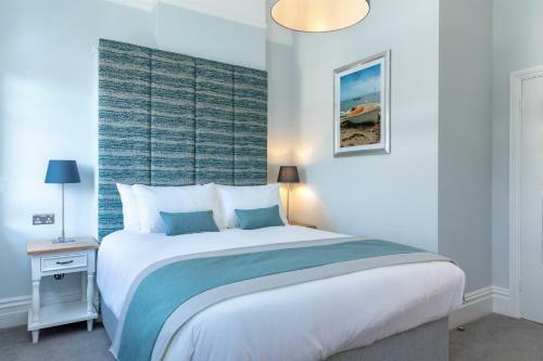 Sandhills Apartments, Mudeford