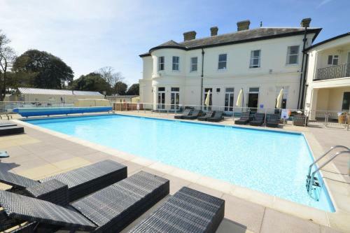 Sandhills Apartments, Mudeford