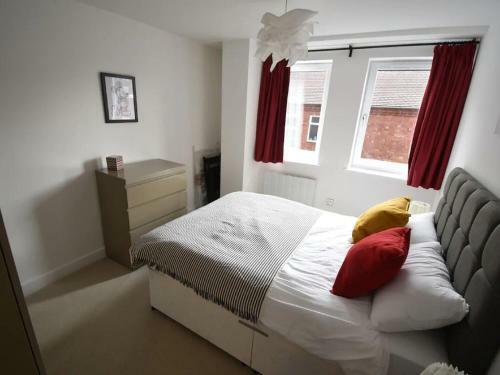 Simplistic Apartment In Coventry Near Herbert Art Gallery