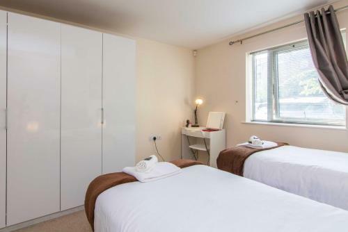 Sublime Stays Fremington Court 2 Bed Apartment Coventry
