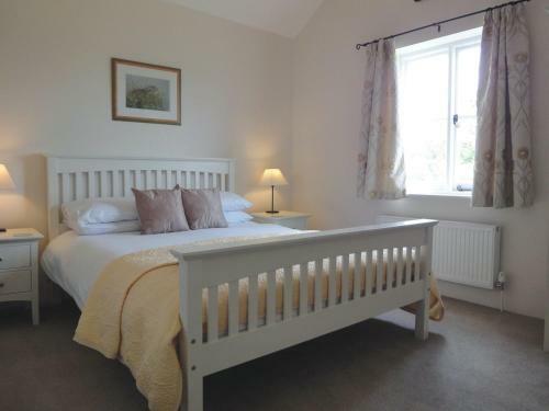 West Henstill House, Crediton