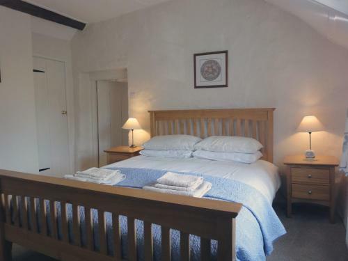 West Henstill House, Crediton