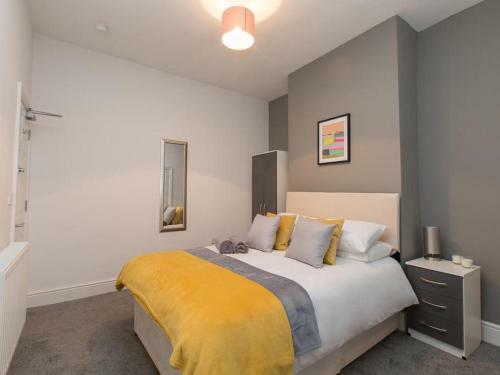 Hostal Townhouse @ 166 Ruskin Road Crewe
