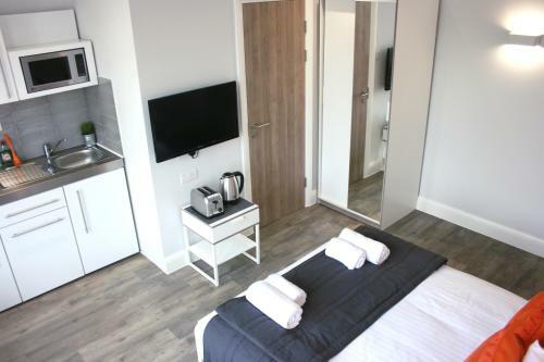 Westciti Caroco Aparthotel