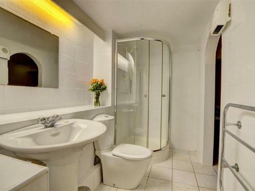Apartment Flat 8 Clifton Court