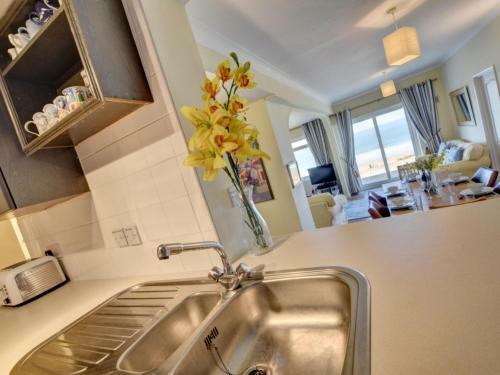 Apartment Flat 8 Clifton Court