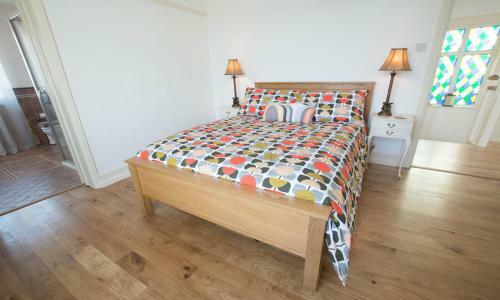Bag-end House | 7 Bedrooms / Sleeps 14 | Hot Tub*