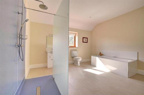 Cromer Villa Sleeps 8 With Wifi