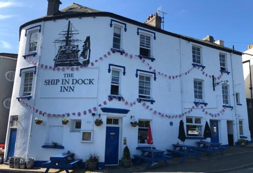 Bed & Breakfast The Ship In Dock Inn