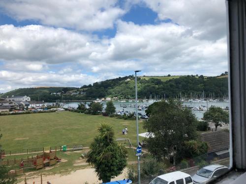 Bed & Breakfast The Ship In Dock Inn