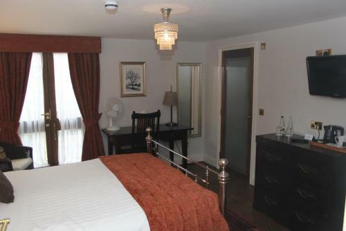 The Courtyard Hotel At The Stenson Bubble