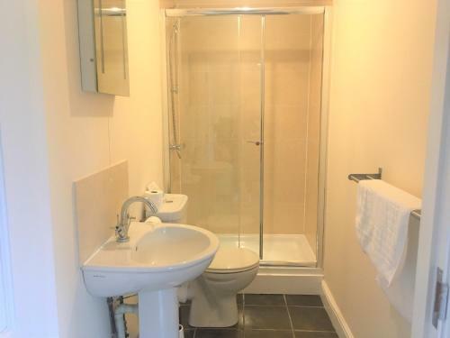 Poplars 1 - One Bed Apartment On Private Estate