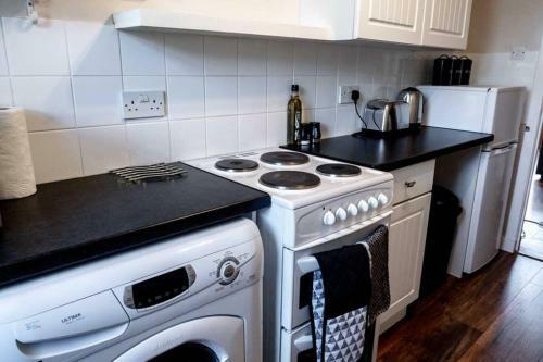 Apartamento Bright, Spacious West-end Flat, Near University