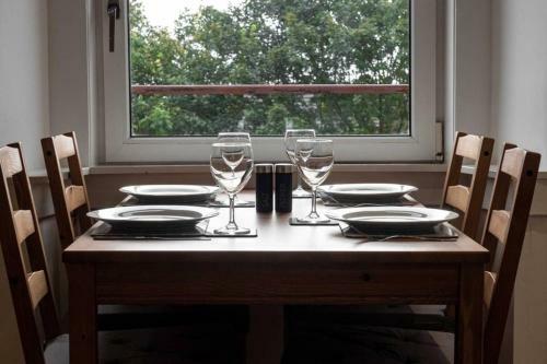 ?bright Apartment, Near University + City Centre?