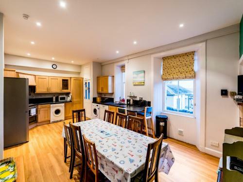 Pass The Keys Beaufort House, Looking Onto Golf Course