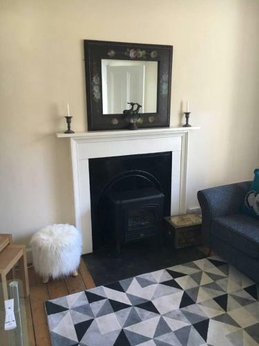 Castle Wynd - Historic Edinburgh Castle Views Central Apartment