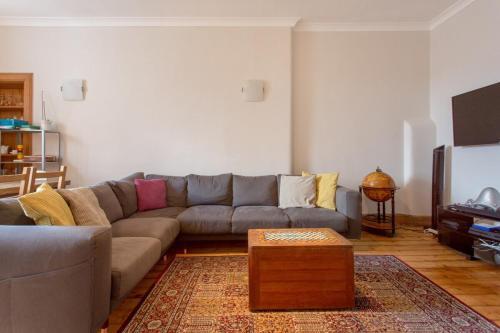 Apartamento Spacious Traditional 3 Bedroom Flat In New Town