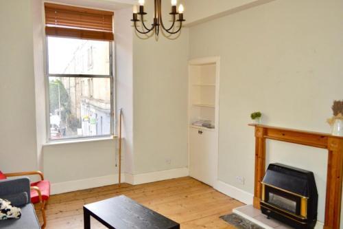 Bright & Spacious 1bd Apartment In Edinburgh