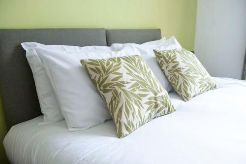 Altido Spacious And Stylish 4-bed Georgian Apartment