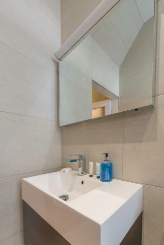 Bruntsfield Place - Beautiful 2 Bed Apartment With Spectacular Views!