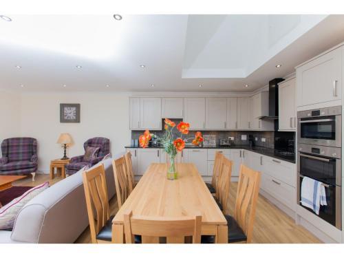 Apartamento Historic Stone Built 4br Cottage For 8 W/parking