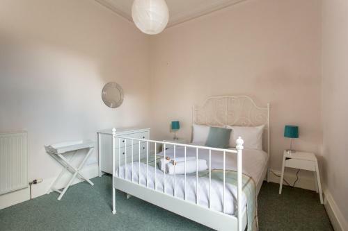 Apartamento Altido Spacious 3-bed By The Meadows