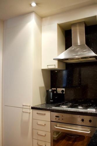 Bright Apartment On The Grassmarket Sleeps 2