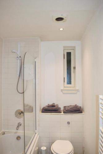 Bright Apartment On The Grassmarket Sleeps 2
