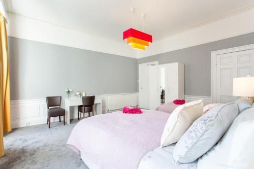 Stunning 2-bed Apartment In Central Edinburgh