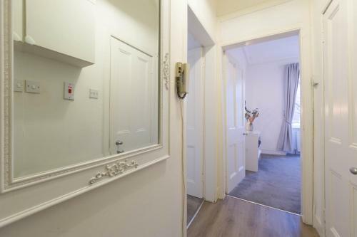 Stylish And Comfortable City Centre Apartment