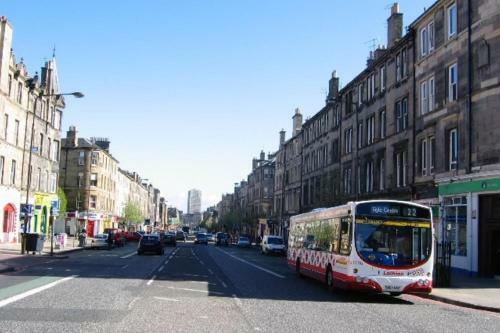Apartamento Comfortable Bright 2 Bed Minutes From Leith Walk