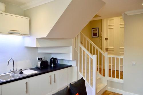 Stylish City Centre Apartment - Sleeps 3