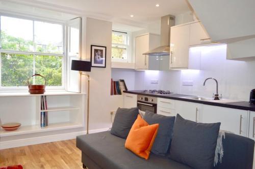Stylish City Centre Apartment - Sleeps 3