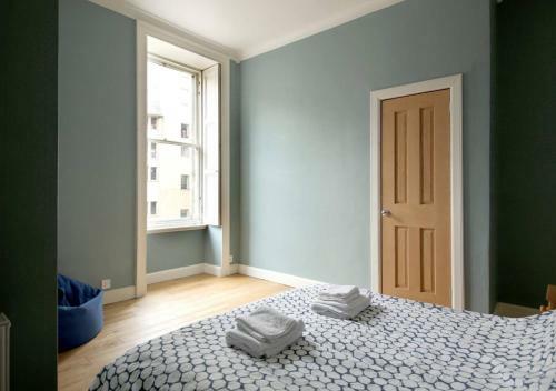 Altido Edinburgh Spacious Apartment - Royal Mile