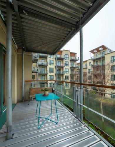 Altido Elegant 2bedroom Apartment With Balcony And Parking