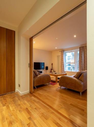 Altido Elegant 2bedroom Apartment With Balcony And Parking