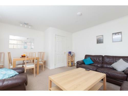 Attractive Edinburgh Leith Apartment