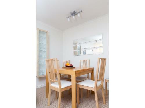 Attractive Edinburgh Leith Apartment