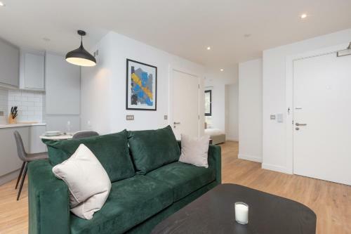 Altido Brand New Studio Apartment With Castle View